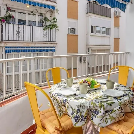 Seabreezegetaway Oldtownliving Apartment Fuengirola